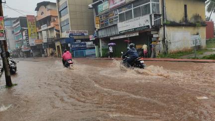 Kerala hit by heavy rain and landslides