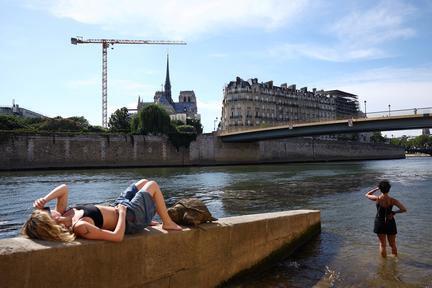 Europe Heatwave Kills Thousands, Wildfires Rage