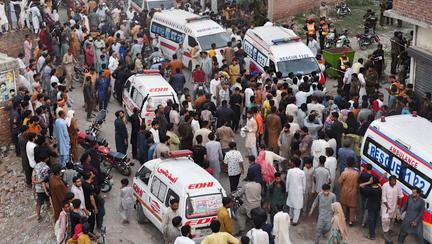 Pakistan Roof Collapse Kills 14 Children