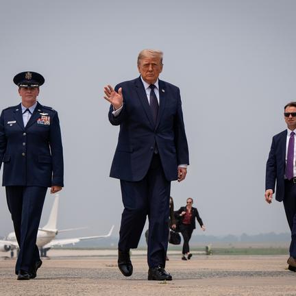 Trump Threatens Tariffs Over Canada Smoke