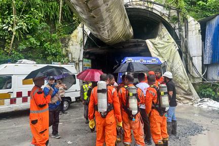 Sikkim Tunnel Collapse Kills 11, Traps 14