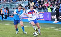 England edge Iceland in qualifier