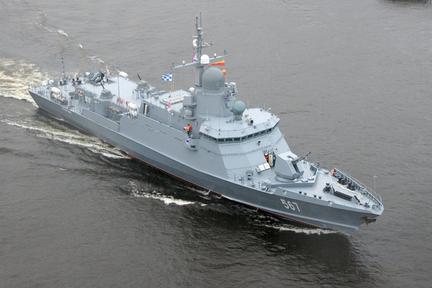 Ukraine strikes strategic Russian port