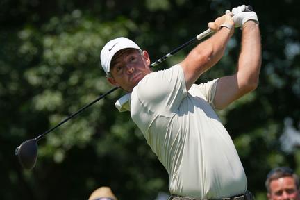 McIlroy shares BMW Championship lead