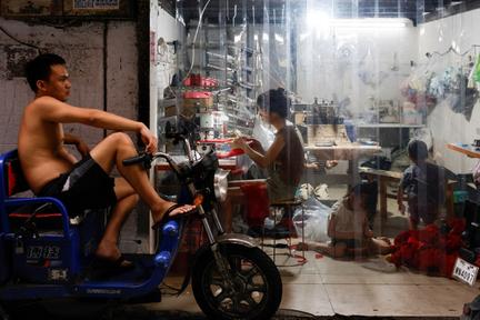 China's economy weakens in July