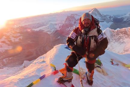 Climbers Missing After Broad Peak Avalanche