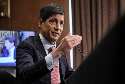 Fed Holds Rates as Warsh’s Inflation Stance Questioned