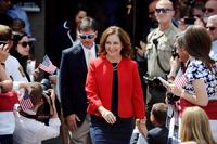 Graham’s Sister Sworn In to Senate Seat