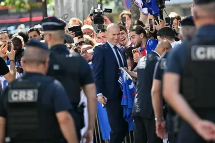 Zinedine Zidane Named France Head Coach