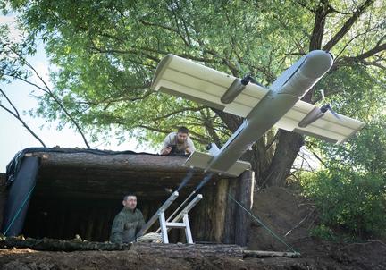 Russian Strikes Kill 10 Across Ukraine