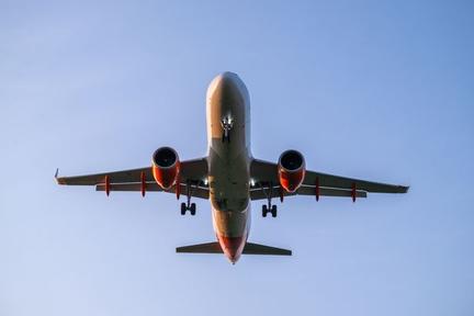 Jet fuel shortage hits airlines