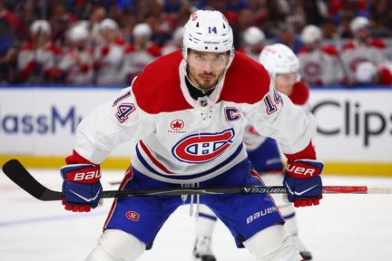Sabres defeat Canadiens in opener