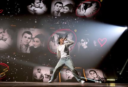 Justin Bieber's Minimalist Coachella Set