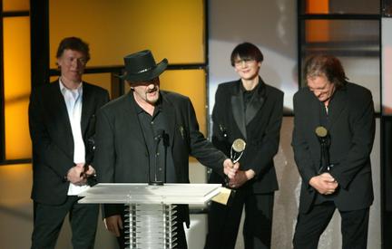 Rock Legend Dave Mason Dies