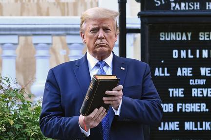 Trump reads Bible from Oval Office