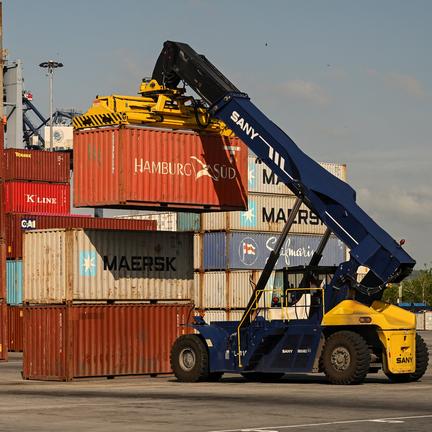 IMF Warns of Global Recession