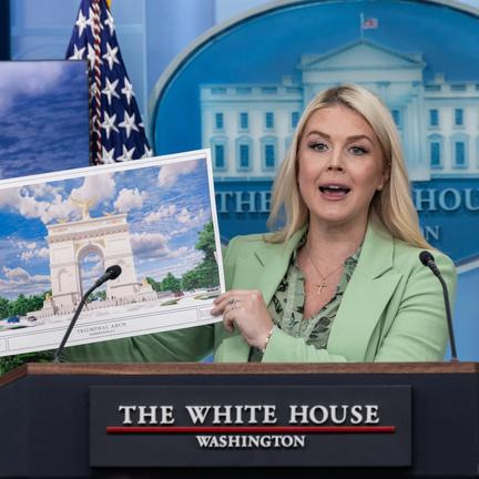 Trump's Triumphal Arch proposal