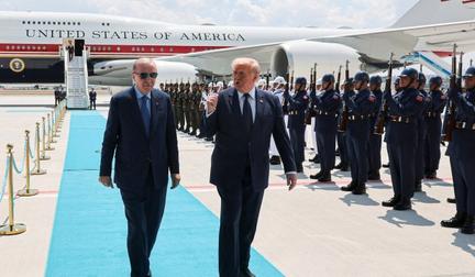 Trump Threatens Iran, Khamenei Vows Revenge