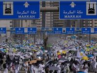 Hajj Pilgrims at Mount Arafat