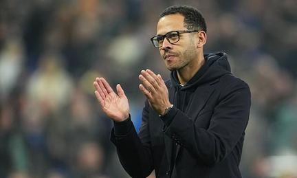 Chelsea sacks manager Liam Rosenior