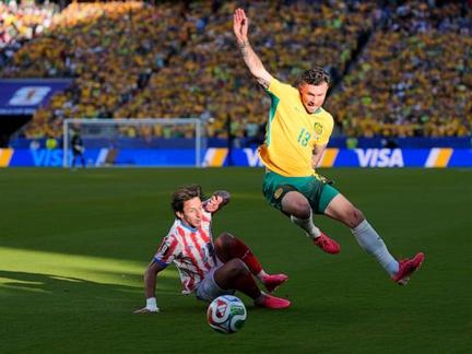Socceroos Reach World Cup Knockouts