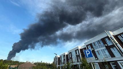 Ukraine Fires 400 Drones, Zelensky Eyes Army Chief Ouster