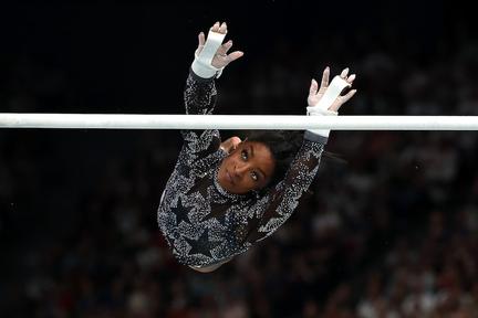 Simone Biles Reveals Health Scare