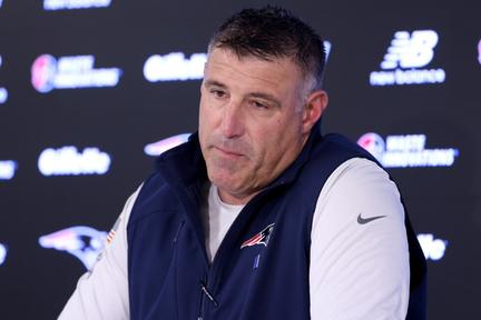 Mike Vrabel seeks counseling