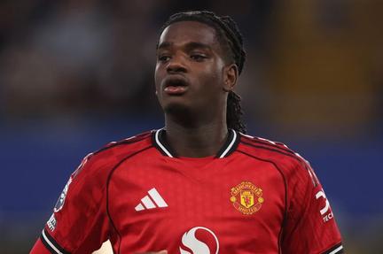 Man United beat Chelsea 1-0