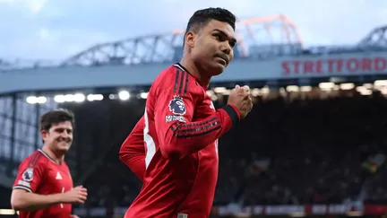 Man Utd near Champions League