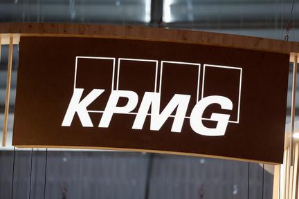 KPMG to cut 10% of audit partners