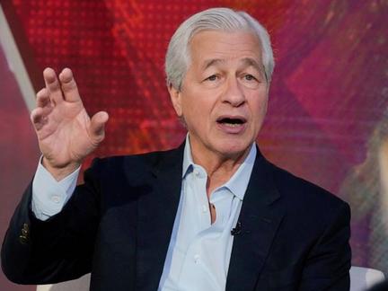 Jamie Dimon warns of economic 'skunk'