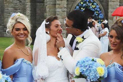 Venezuela Fury's star-studded wedding