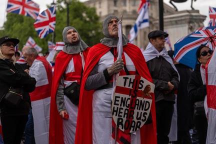 Rival protests shut London