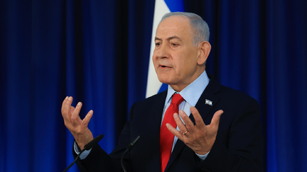 Israel authorizes Lebanon peace talks