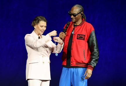 Universal stuns at CinemaCon