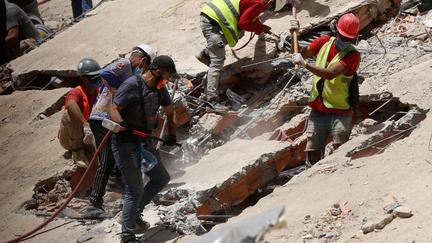 Venezuela Earthquake Death Toll Passes 1,400