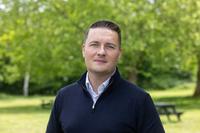 Wes Streeting Urges Social Media Ban