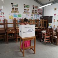Peru Presidential Race in Dead Heat