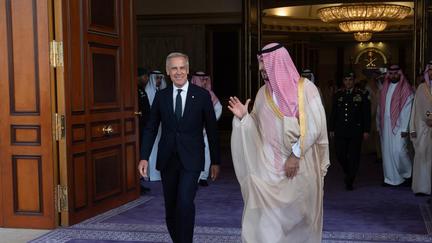 Carney Seeks Saudi Investment on Historic Trip