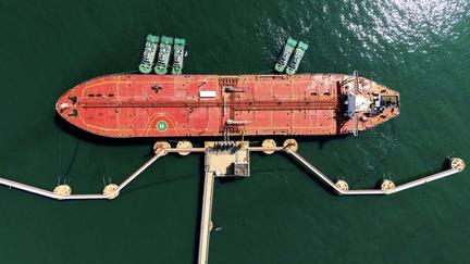 India Holds Rates Amid Iran War
