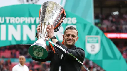 Luton Town Wins Vertu Trophy