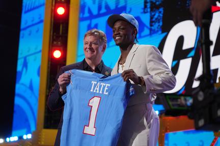 Titan select Carnell Tate at No. 4