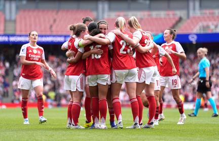 Arsenal Women edge Lyon