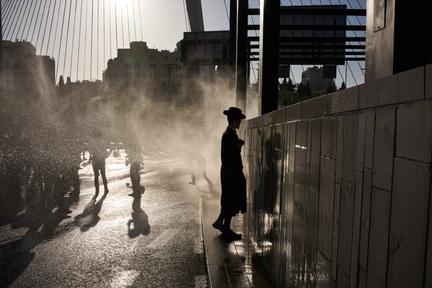 Israel advances early election bill