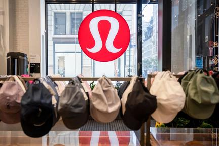Lululemon shares dive on CEO