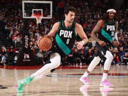 Azzi Fudd Goes No. 1