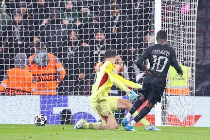 PSG and Atletico Reach Semis