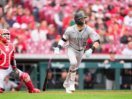 Rockies crush Reds in blowout