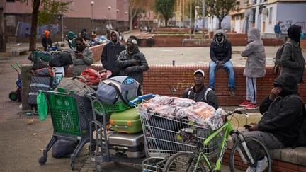 Spain finalizes migrant amnesty